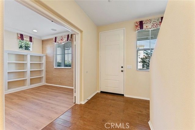 Detail Gallery Image 4 of 29 For 31 Lookout, Tustin,  CA 92782 - 3 Beds | 3/1 Baths