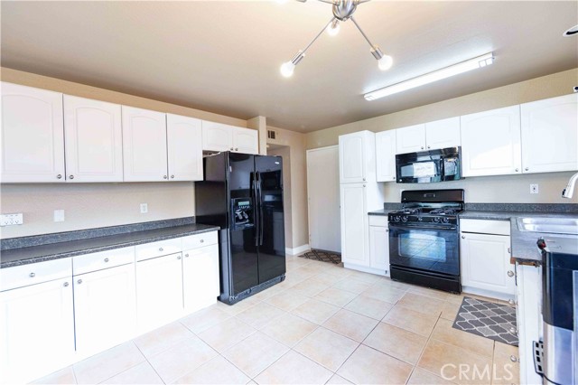 44594 Johnston Drive, Temecula CA: https://media.crmls.org/medias/7f9d4178-d9fc-41e4-b690-126ede128530.jpg