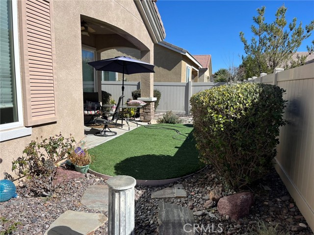 Detail Gallery Image 3 of 36 For 19453 Sunrise Ave, Apple Valley,  CA 92308 - 2 Beds | 2 Baths