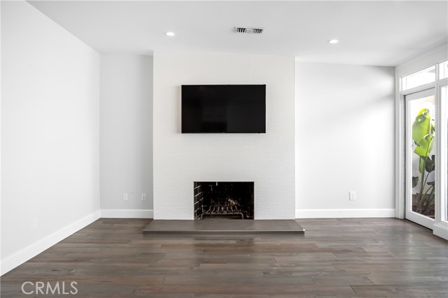 525 21st St, Manhattan Beach, California 90266, 3 Bedrooms Bedrooms, ,1 BathroomBathrooms,Residential,For Sale,21st St,SB25020966