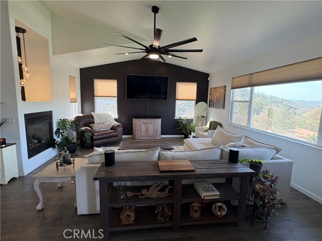 Detail Gallery Image 6 of 27 For 5081 Meadow Lark, Paso Robles,  CA 93446 - 3 Beds | 3/1 Baths