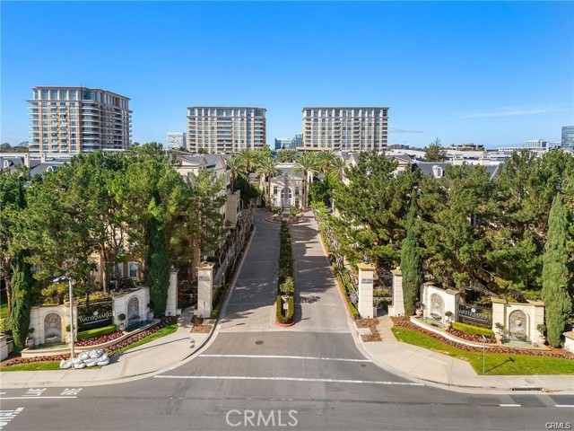 2426 Watermarke Pl, Irvine CA: https://media.crmls.org/medias/7f9f0132-92d4-42d1-9578-f8666e43902b.jpg