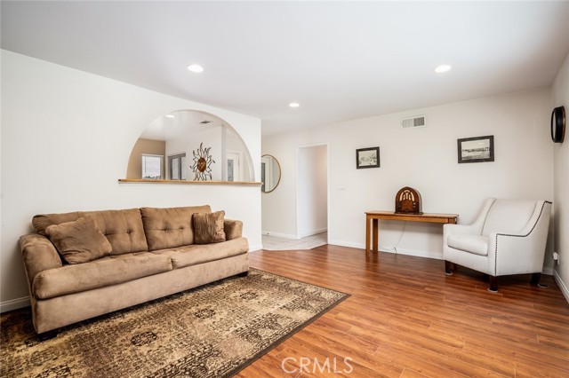 Image 7 of 29 For 15501 Eliot  