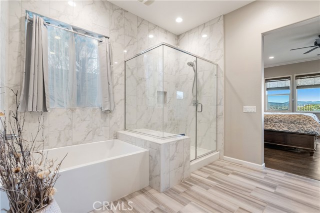 Detail Gallery Image 33 of 66 For 18619 Cedar Crest Dr, Canyon Country,  CA 91387 - 3 Beds | 2/1 Baths