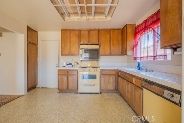 Detail Gallery Image 12 of 23 For 170 E Payson St, Azusa,  CA 91702 - 3 Beds | 2 Baths