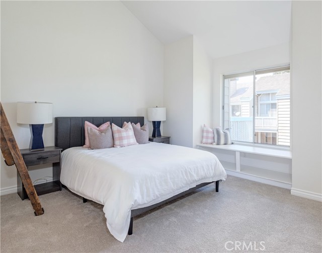 20251 Cape Coral Lane, Huntington Beach CA: https://media.crmls.org/medias/7fa0481e-c284-4237-8e13-bd663c52588f.jpg