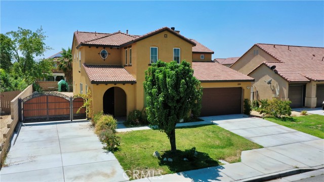 2234 Avenida Del Mar, Lancaster CA: https://media.crmls.org/medias/7fa1301c-f644-4756-89cd-fc39c9537dbb.jpg