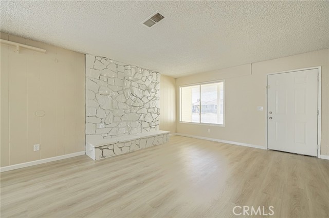 Detail Gallery Image 9 of 39 For 41136 174th, Lancaster,  CA 93535 - 4 Beds | 2 Baths