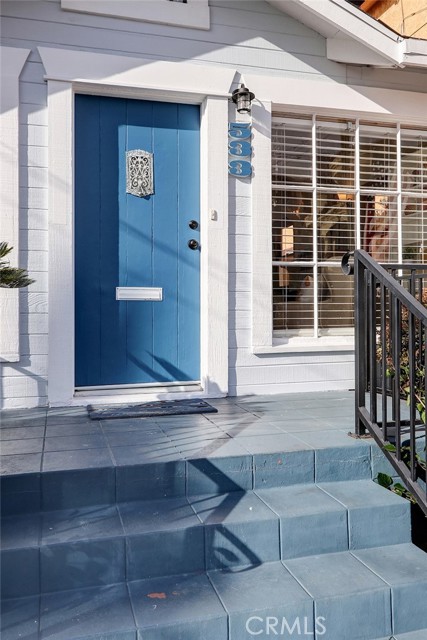 533 13th Street, Manhattan Beach, California 90266, 2 Bedrooms Bedrooms, ,1 BathroomBathrooms,Residential,Sold,13th,SB23018975