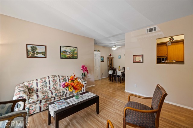 Detail Gallery Image 5 of 29 For 2827 W Avenue K12 #211,  Lancaster,  CA 93536 - 2 Beds | 2 Baths