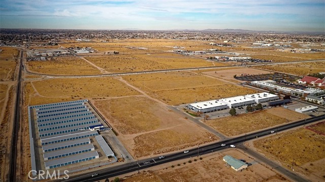 0 I ave, Hesperia CA: https://media.crmls.org/medias/7fa487c5-71dc-4d47-b821-b94987cb9955.jpg