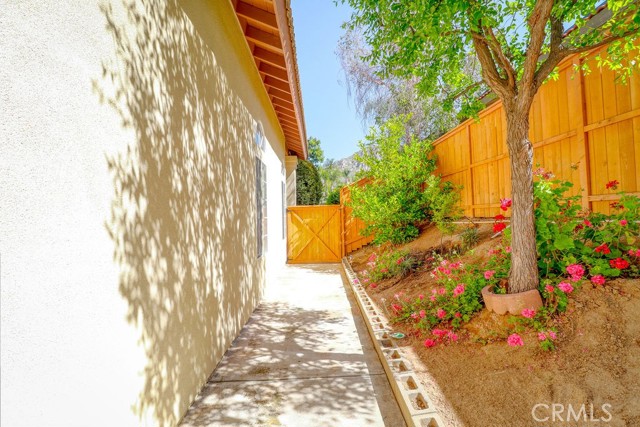 Detail Gallery Image 47 of 59 For 23959 Creekwood Dr, Moreno Valley,  CA 92557 - 4 Beds | 2/1 Baths