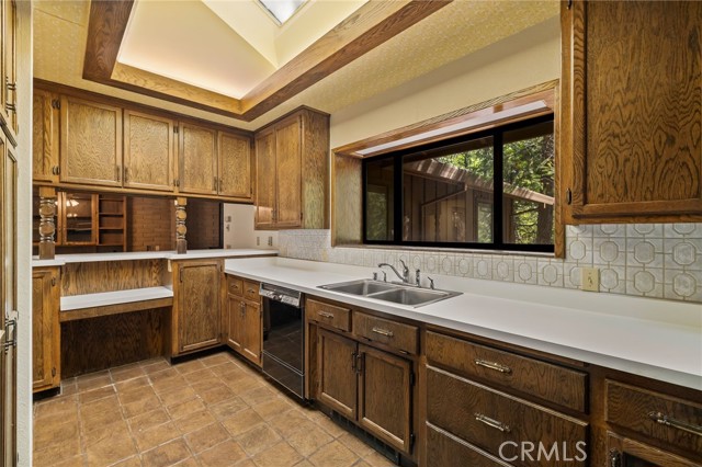 6638 Ray Family Lane, Magalia CA: https://media.crmls.org/medias/7fa67d91-7465-44b3-8287-7a6923894e7f.jpg