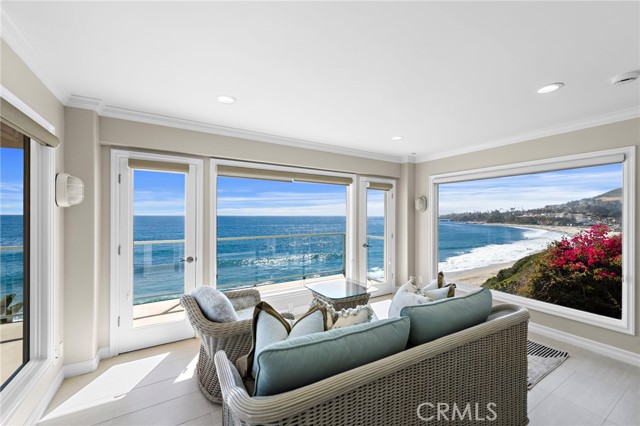 Detail Gallery Image 3 of 20 For 603 S Coast Hwy #B,  Laguna Beach,  CA 92651 - 1 Beds | 1 Baths