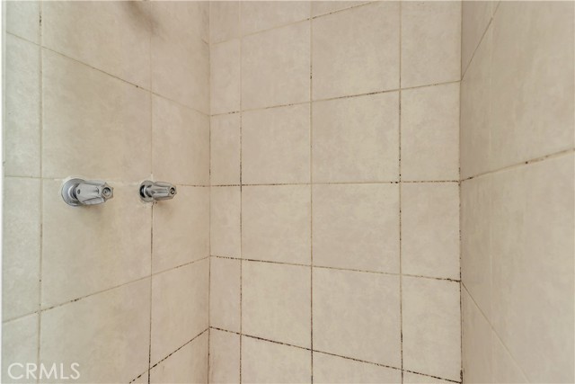 438 E Avenue R5, Palmdale CA: https://media.crmls.org/medias/7fa77dda-52ec-4dd8-890e-67185418e1a1.jpg