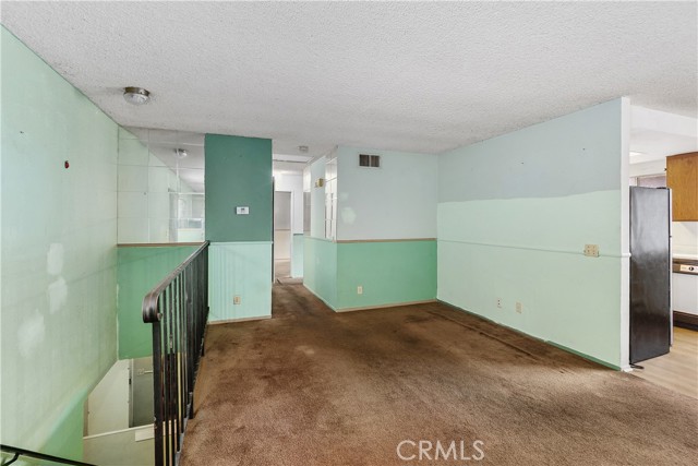 Detail Gallery Image 4 of 39 For 3088 Gladstone St #4,  Pomona,  CA 91767 - 2 Beds | 1 Baths