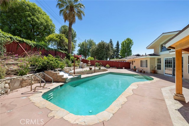 Detail Gallery Image 20 of 23 For 18409 Los Alimos St, Porter Ranch,  CA 91326 - 3 Beds | 2 Baths