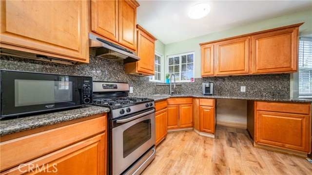10980 Burnet Avenue, Mission Hills (San Fernando) CA: https://media.crmls.org/medias/7fa93bc7-96b4-4503-bf6a-d6fc76c8a62d.jpg