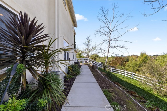 Detail Gallery Image 60 of 66 For 380 Highland Oaks Ct, Fallbrook,  CA 92028 - 5 Beds | 4/1 Baths