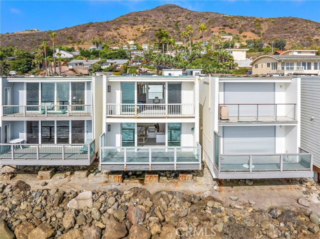 Detail Gallery Image 46 of 67 For 11770 Pacific Coast #N,  Malibu,  CA 90265 - 3 Beds | 3/1 Baths