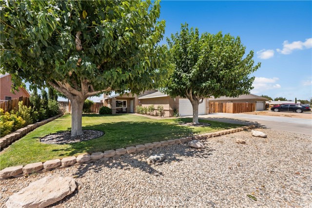 Detail Gallery Image 35 of 42 For 8413 Ironwood Ave, California City,  CA 93505 - 3 Beds | 2 Baths