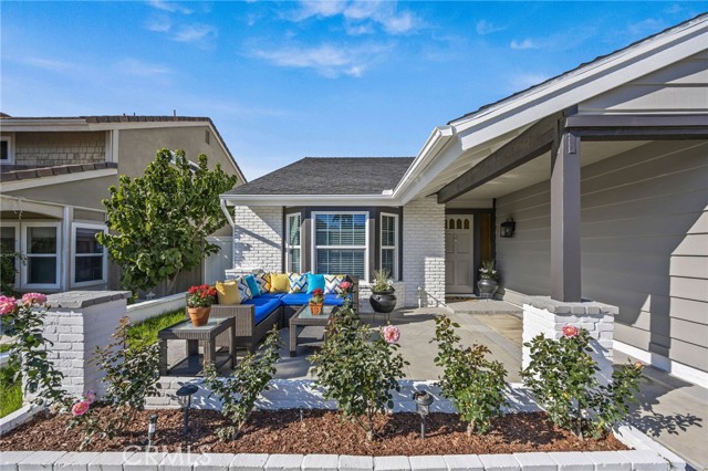 Detail Gallery Image 4 of 45 For 11 De Forest, Irvine,  CA 92620 - 4 Beds | 2 Baths