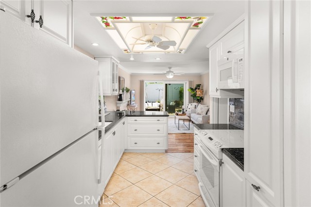 651 Lemke Drive, Placentia CA: https://media.crmls.org/medias/7fad4b94-bdf0-4d9d-a59c-c7101e07e7d1.jpg
