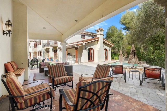 4141 Cambridge Road, La Canada Flintridge CA: https://media.crmls.org/medias/7faed7cf-fc69-4c97-b44b-dfbd5d6025df.jpg