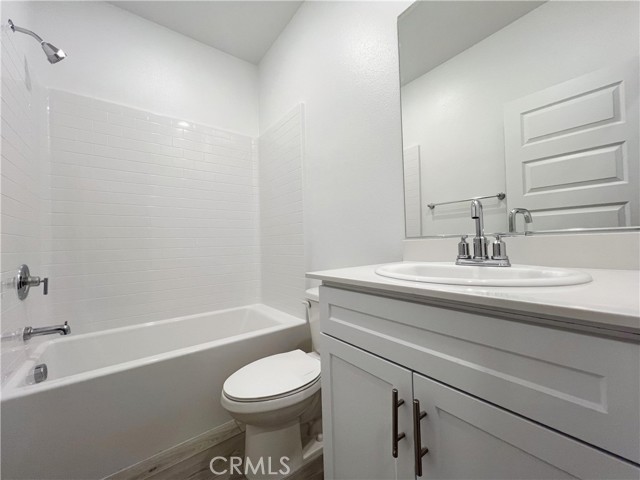 Detail Gallery Image 10 of 20 For 223 Aurora Ln, Pomona,  CA 91767 - 3 Beds | 3 Baths