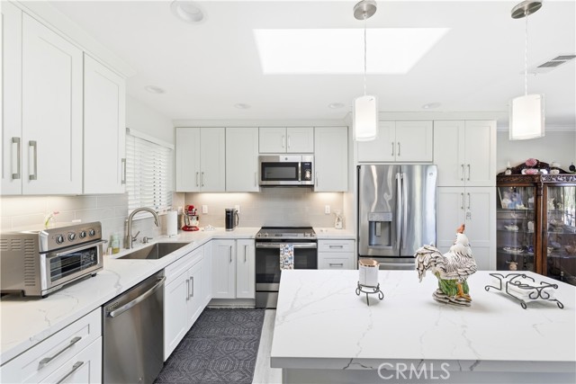 Detail Gallery Image 6 of 32 For 2269 via Puerta #Q,  Laguna Woods,  CA 92637 - 2 Beds | 2 Baths