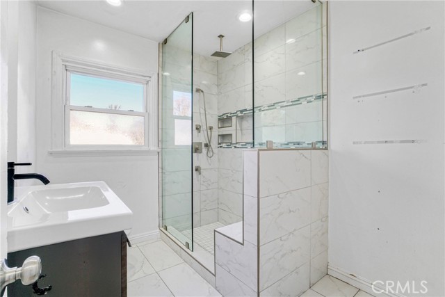 Detail Gallery Image 21 of 35 For 15035 Bassett St, Van Nuys,  CA 91405 - 3 Beds | 1 Baths