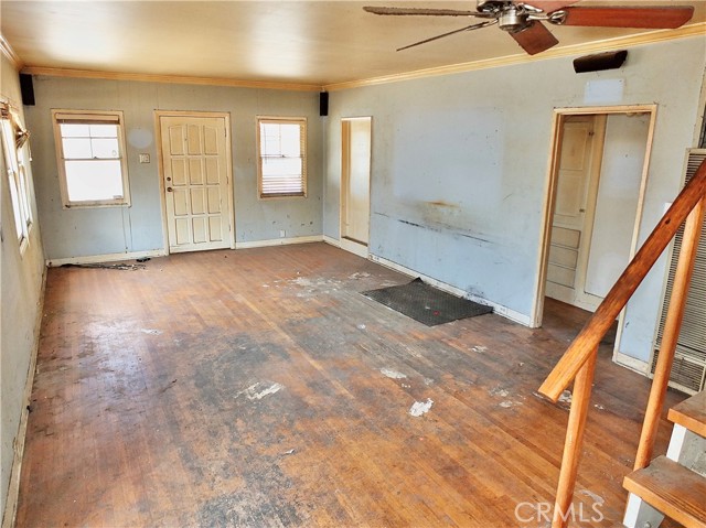 744 Gladys Avenue, Long Beach CA: https://media.crmls.org/medias/7fb0b633-0d7f-4259-8bf4-ba9fff7c8786.jpg