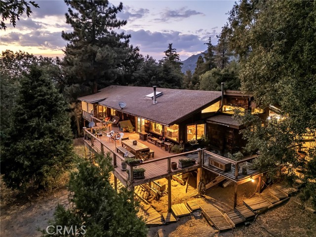 Detail Gallery Image 3 of 72 For 29901 Eagles Nest Dr., Idyllwild,  CA 92549 - 6 Beds | 5 Baths