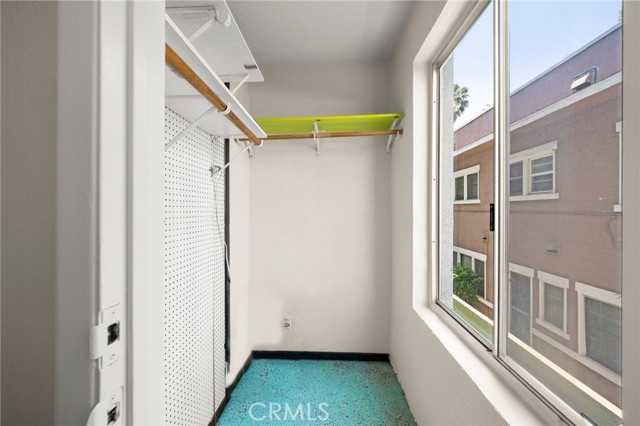 1187 E 3rd Street, Long Beach CA: https://media.crmls.org/medias/7fb1e76c-7844-41ae-8052-292a5484114f.jpg