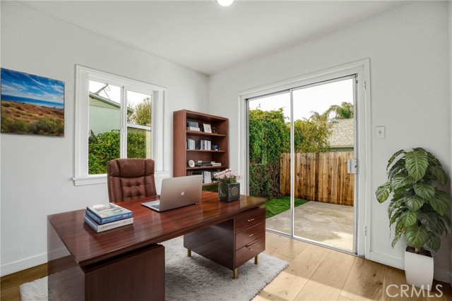 7435 7437 Balcom Avenue, Reseda CA: https://media.crmls.org/medias/7fb27eb6-9bc0-4bf5-ac6b-93f819635b18.jpg
