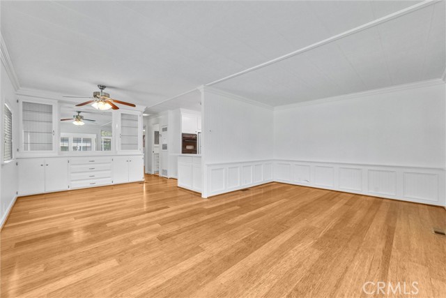 Detail Gallery Image 5 of 35 For 1438 Shadowglen Way, Corona,  CA 92882 - 2 Beds | 2 Baths