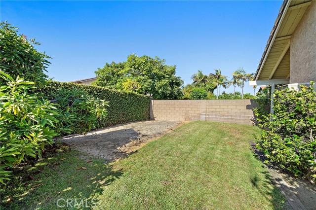 11551 Gladstone Circle, Fountain Valley CA: https://media.crmls.org/medias/7fb2a764-1b9b-4726-b7cb-700707e76ced.jpg