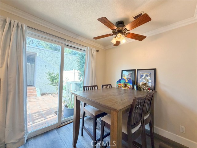 Detail Gallery Image 5 of 20 For 201 Green Heath, Thousand Oaks,  CA 91361 - 2 Beds | 1/1 Baths