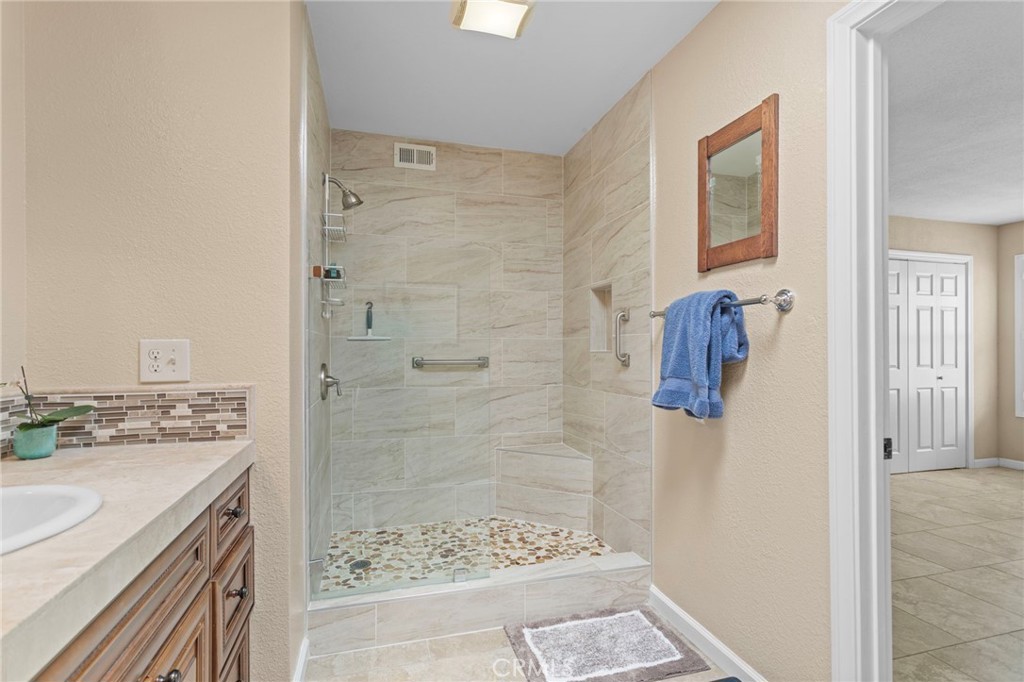 MLS #CV25195047 image #9