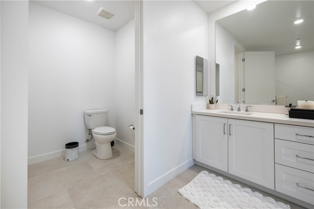 3400 Rivington, Irvine CA: https://media.crmls.org/medias/7fb2fe2a-ce1a-4180-8b21-6d51e6540b0a.jpg