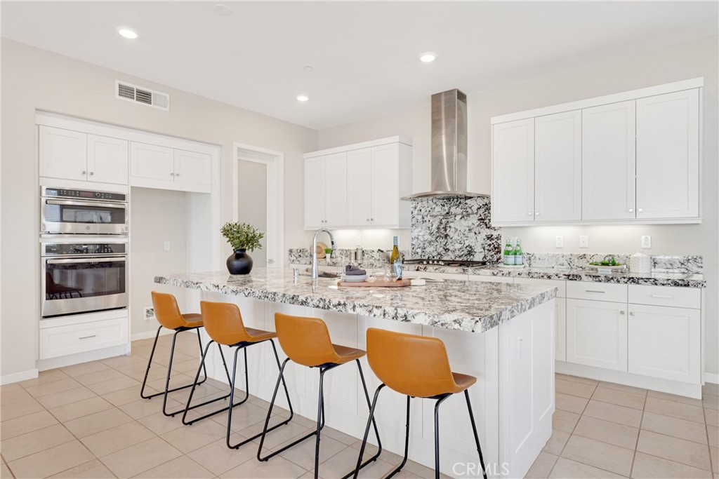 7fb32953 E041 4ad9 95fc 72e65c6418af