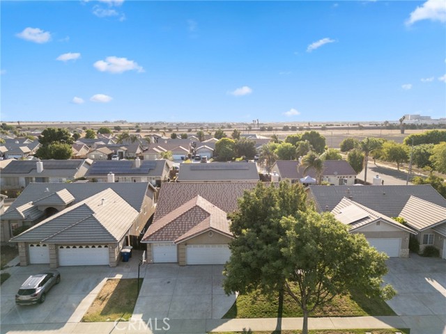 525 Mallard Avenue, Lemoore CA: https://media.crmls.org/medias/7fb33cc6-03ba-4515-9923-f46882e15ca9.jpg