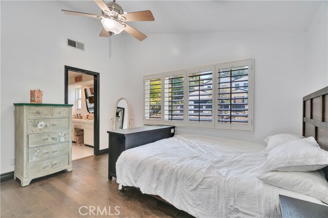 Detail Gallery Image 27 of 44 For 5067 Arundel Drive, Woodland Hills,  CA 91364 - 5 Beds | 4/1 Baths