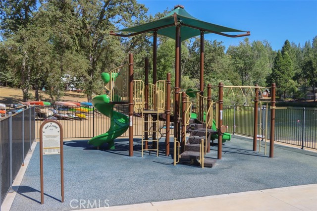 Detail Gallery Image 64 of 71 For 12639 Cresthaven Dr, Groveland,  CA 95321 - 3 Beds | 2/1 Baths