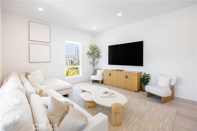 3400 Rivington, Irvine CA: https://media.crmls.org/medias/7fb475ca-6ffe-4538-91af-e31a1f1d46ea.jpg