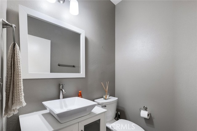 Detail Gallery Image 10 of 64 For 34684 Yale Dr, Yucaipa,  CA 92399 - 4 Beds | 2/1 Baths