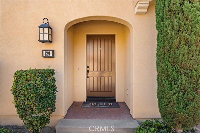 Detail Gallery Image 4 of 41 For 129 Overbrook, Irvine,  CA 92620 - 3 Beds | 2/1 Baths