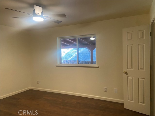 5615 Silver Strand Fall, Mariposa CA: https://media.crmls.org/medias/7fb50aa7-3aa8-43dc-bf86-db921b766dbb.jpg