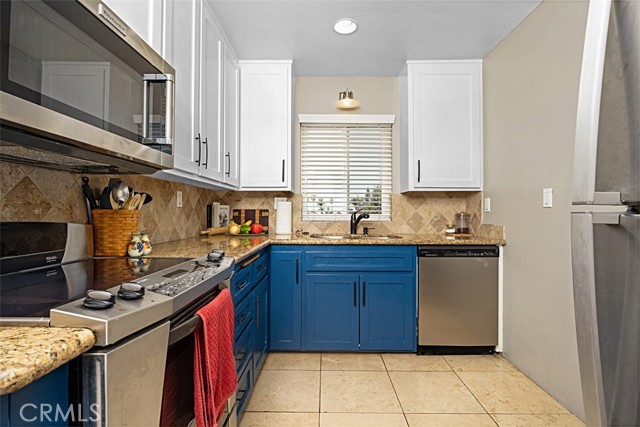 1040 Central Avenue, Riverside CA: https://media.crmls.org/medias/7fb5b933-408b-4c22-b19e-d480bc2095eb.jpg