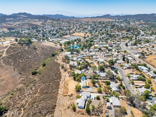 33310 Homestead Lane, Wildomar CA: https://media.crmls.org/medias/7fb5f5fd-ae2f-4064-bbed-d2b6f5ddb382.jpg